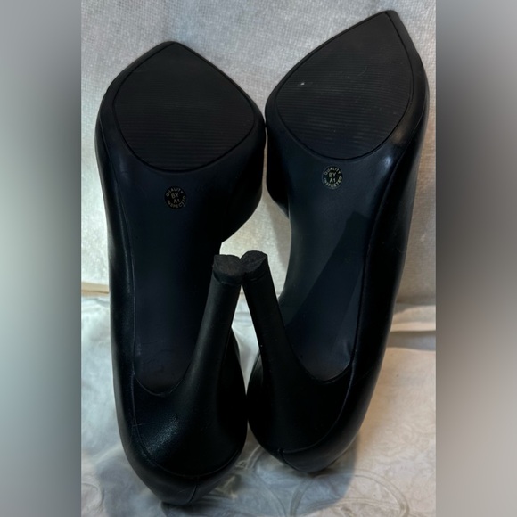 a.n.a Classic Black Heels - Picture 8 of 8